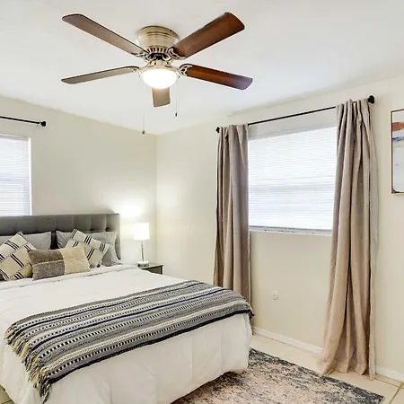 Pet-Friendly Lakeland Escape With Private Pool!